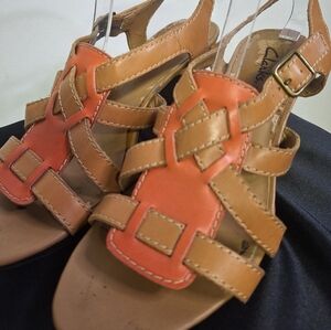 Clarks Women's Sandals in Tan and Orange Size 8.5